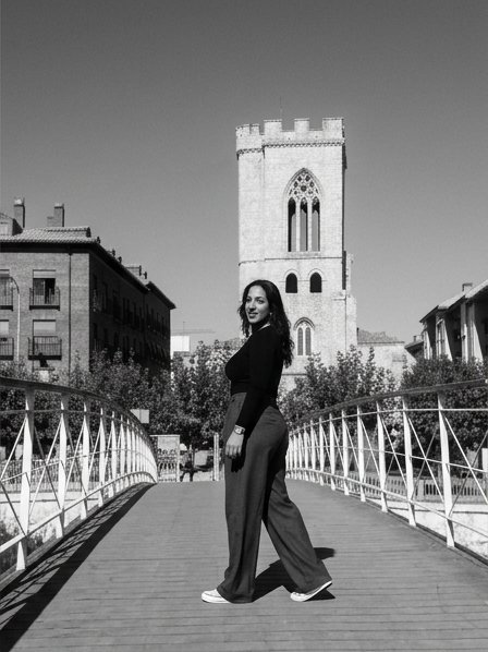 Look de colección caminando